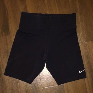Nike performance shorts size M